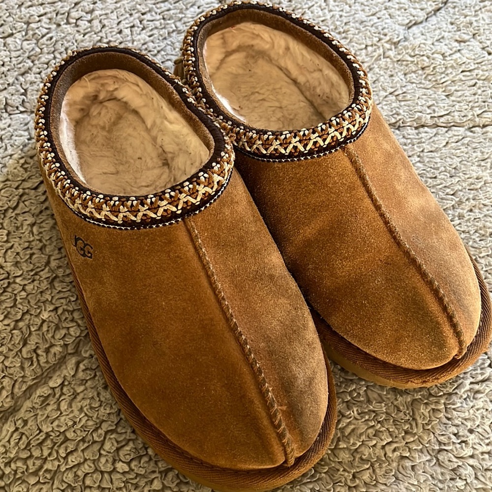Girls Ugg Slipper USA size 3